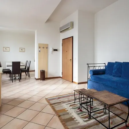 Residenza Cavour 帕爾馬