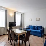 Residenza Cavour Lägenhetshotell Parma