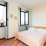 Residenza Cavour Lägenhetshotell Parma