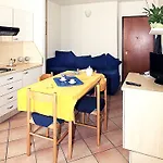 Residenza Cavour Apartahotel Parma