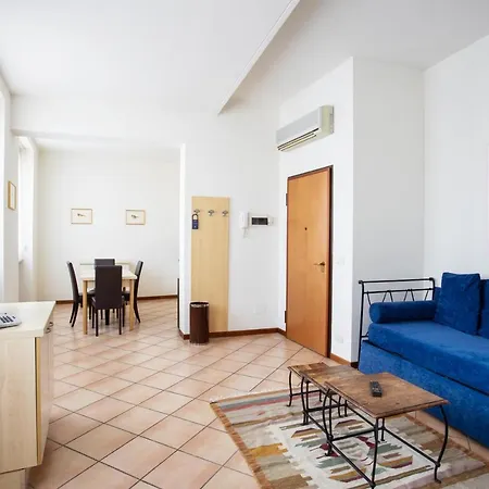 Ξενοδοχείο με διαμερίσματα Residenza Cavour Πάρμα