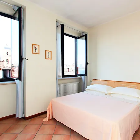 Residenza Cavour Apartmanhotel Parma