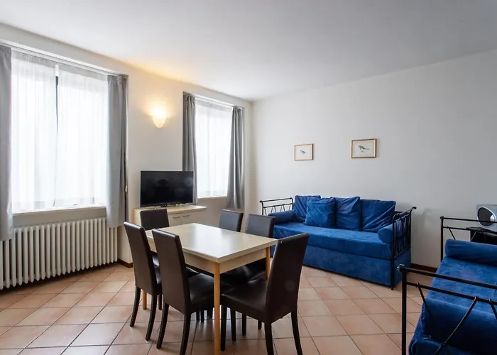 Residenza Cavour Aparthotel Parma