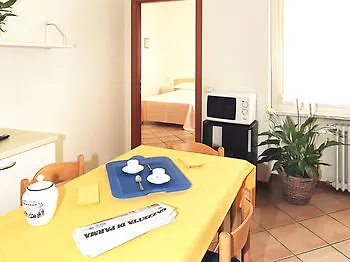 Residenza Cavour Aparthotel Parma